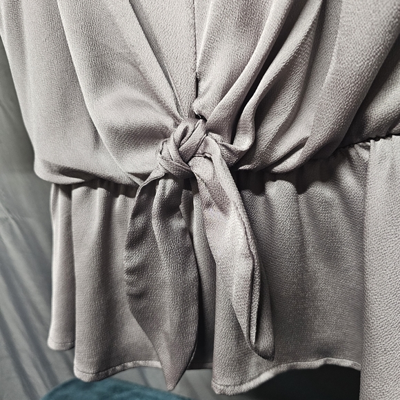 4/$20 She & Sky | Champagne Satiny Front Tie Detailed Blouse size Medium - Picture 2 of 10